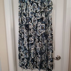 3XL Deanne Skirt - Lularoe - White Florals